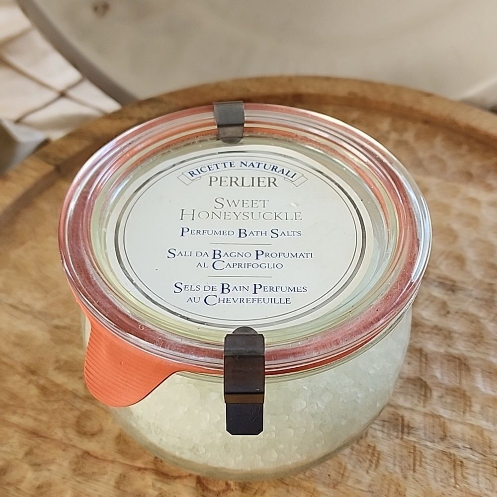 Luxury Italian Perlier Sweet Honeysuckle Bath Salts 17.6 oz